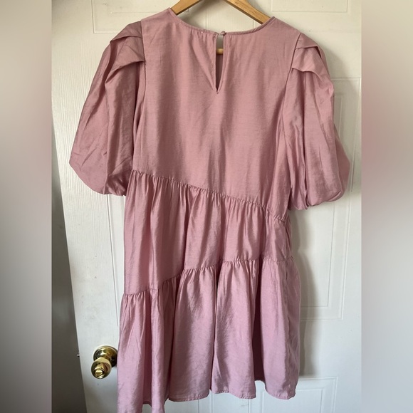 Moon River pink asymmetrical tiered minidress - Picture 8 of 13